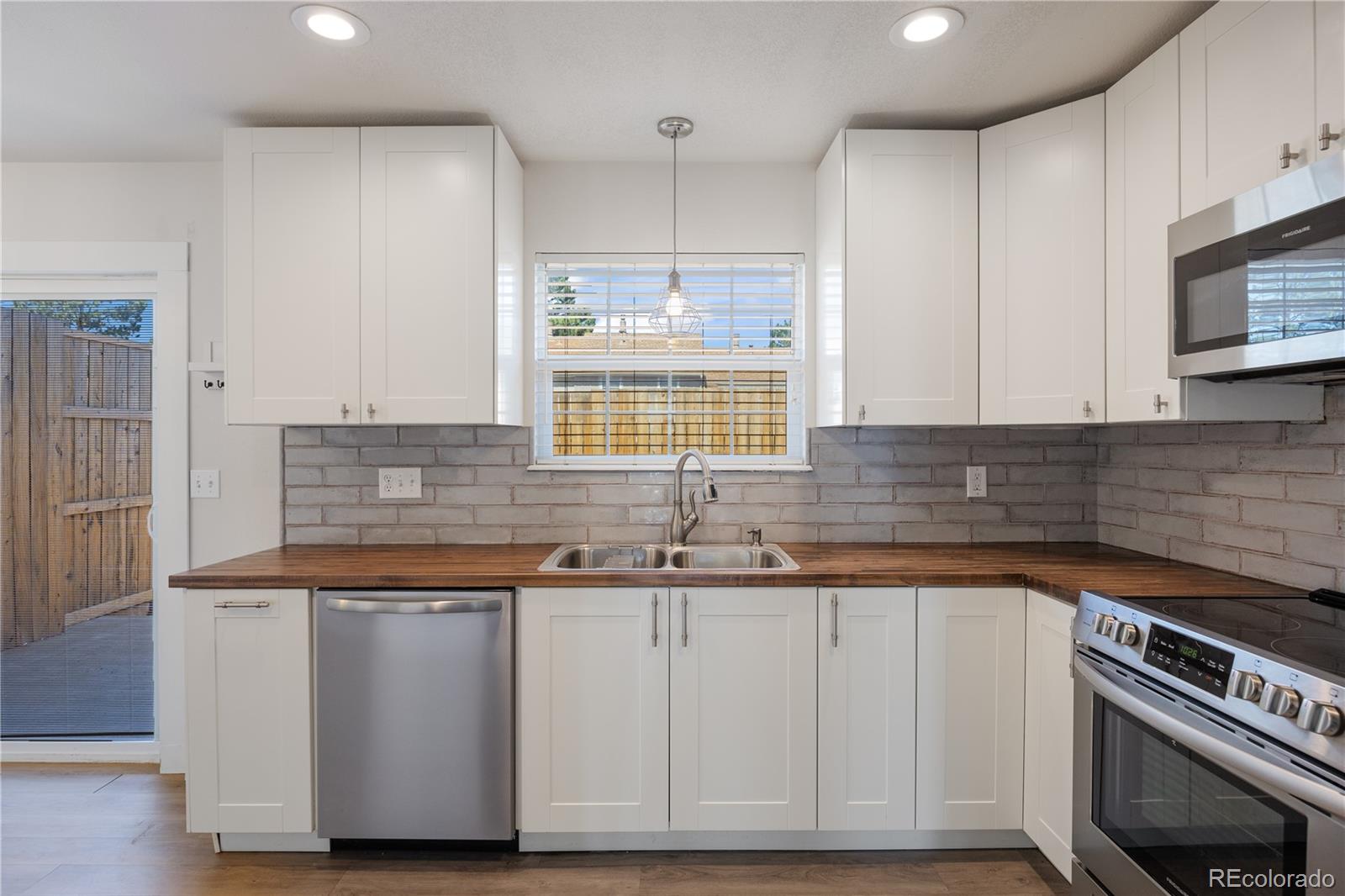 MLS Image #5 for 2540 e geddes place,centennial, Colorado