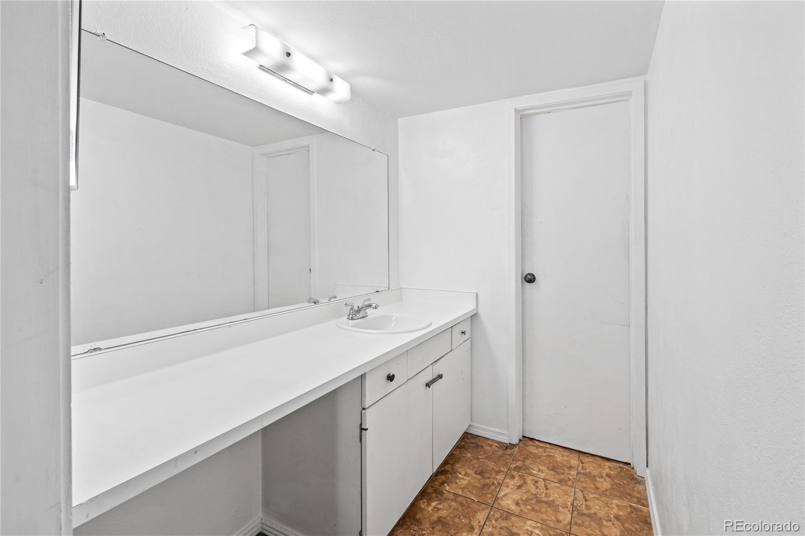 MLS Image #10 for 9700 e iliff avenue,denver, Colorado