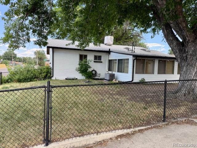 MLS Image #23 for 1907 s newton street,denver, Colorado
