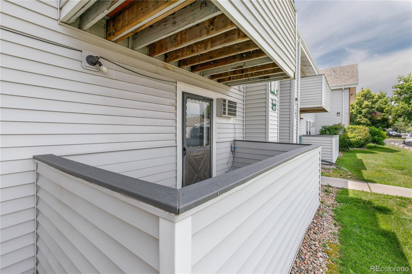 MLS Image #13 for 10150 e virginia avenue,denver, Colorado