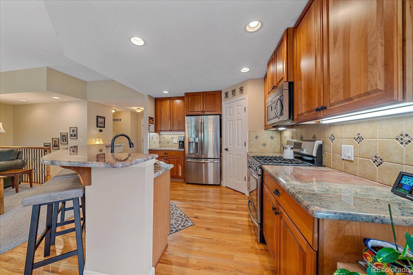 MLS Image #11 for 7788 s buchanan way,aurora, Colorado