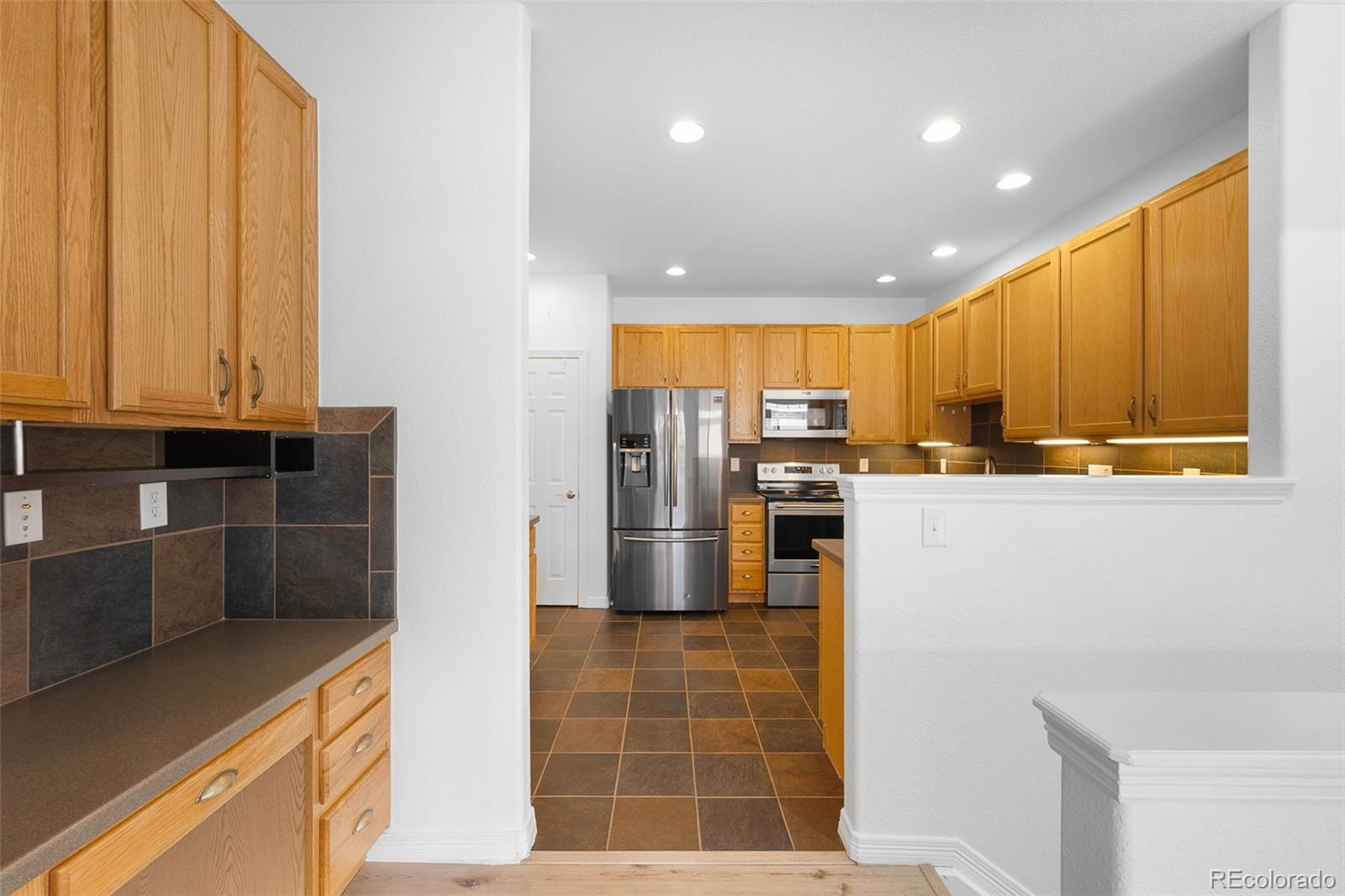 MLS Image #5 for 6658 s shawnee court,aurora, Colorado