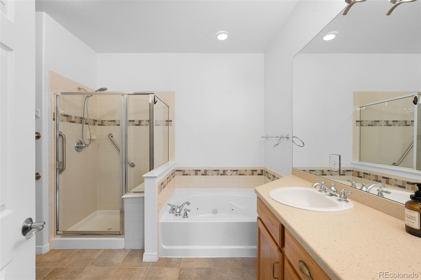 MLS Image #9 for 6658 s shawnee court,aurora, Colorado