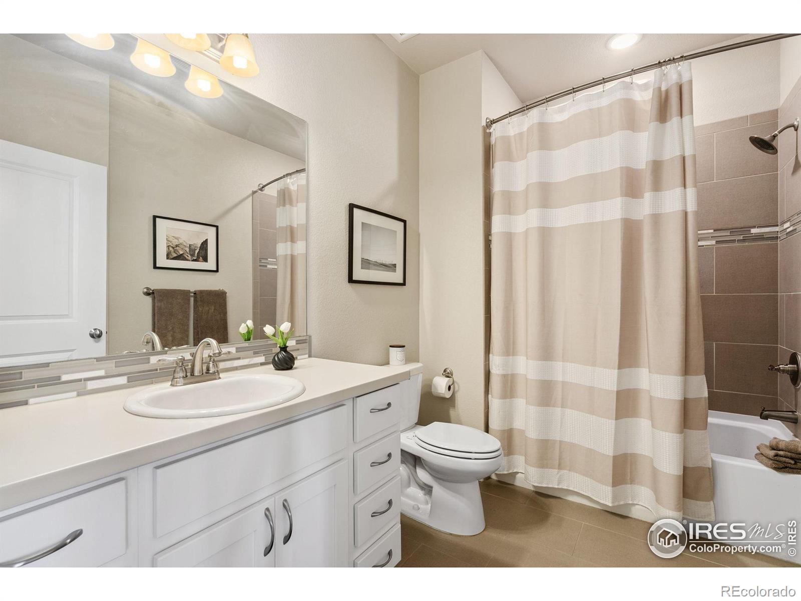 MLS Image #18 for 4642  hahns peak drive,loveland, Colorado