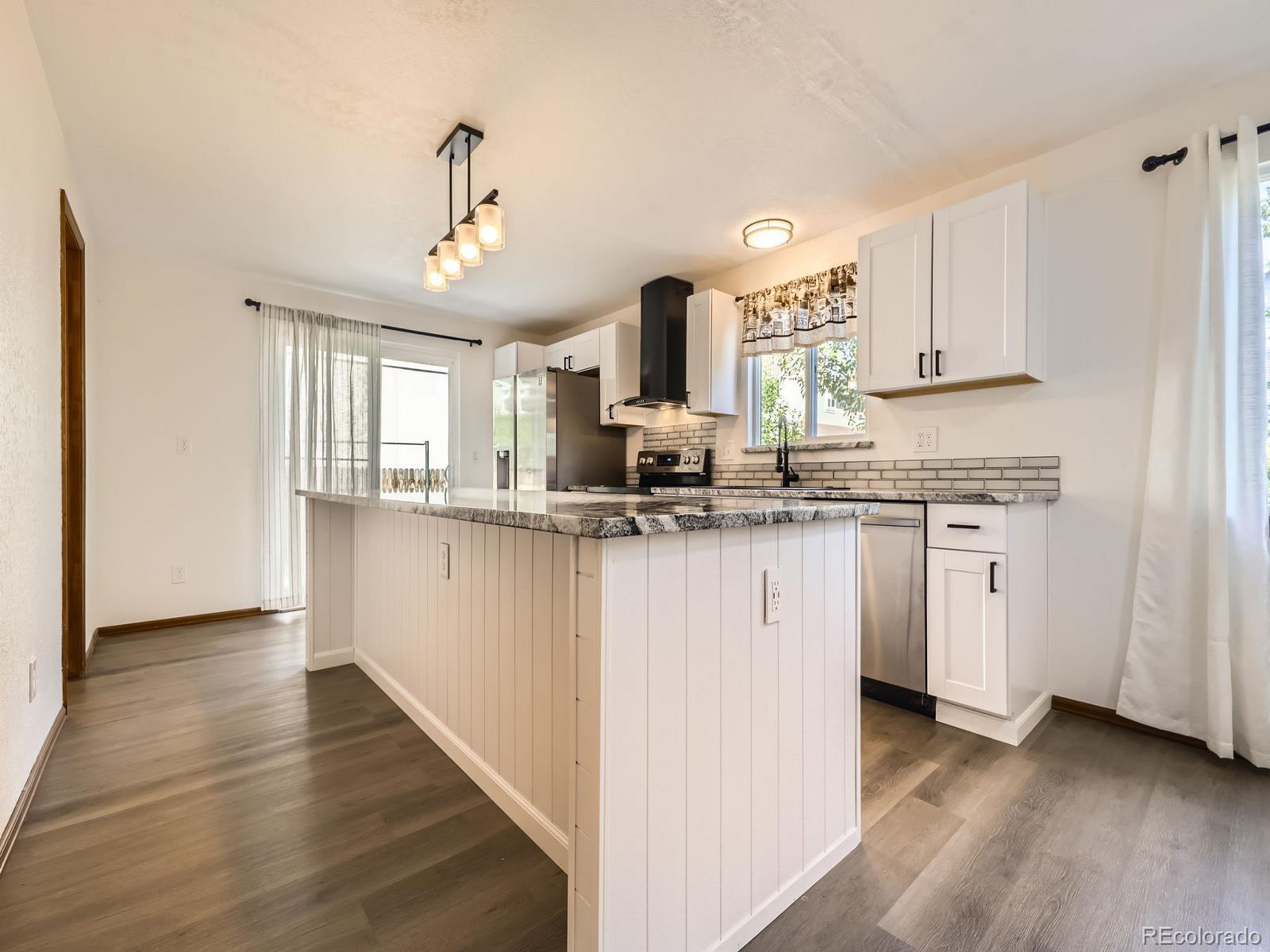 MLS Image #11 for 11375 w maplewood avenue,littleton, Colorado