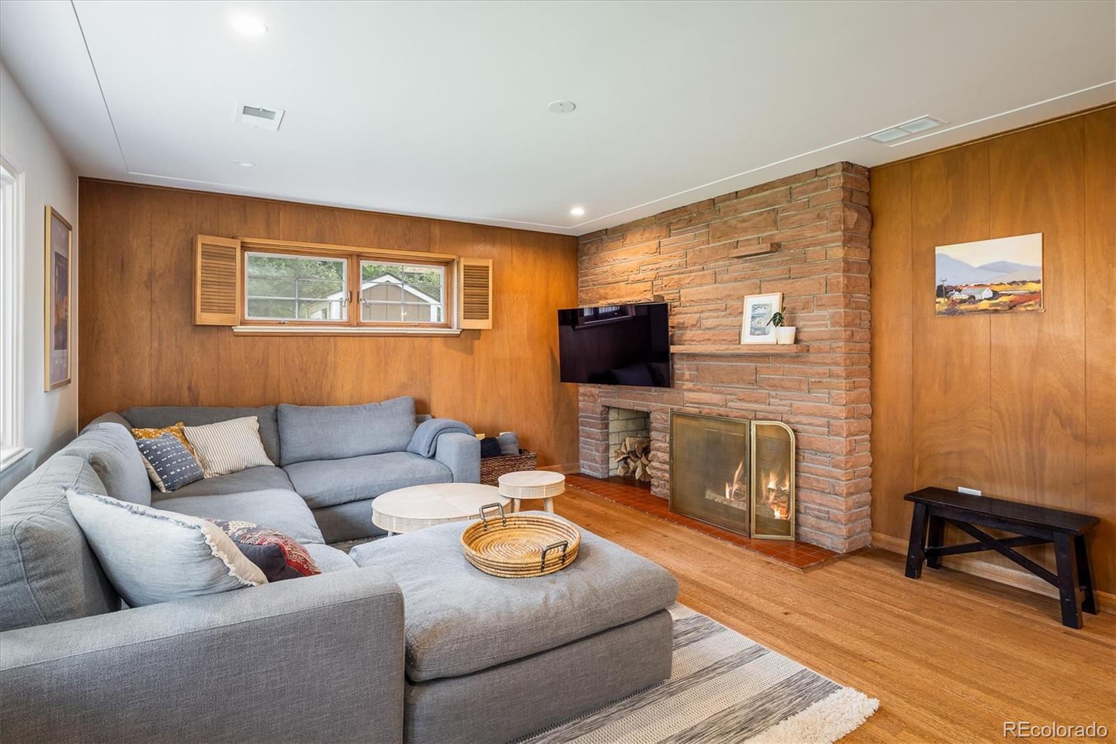 MLS Image #11 for 2605 e flora place,denver, Colorado