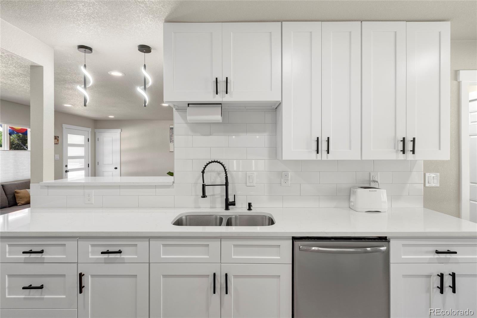 MLS Image #10 for 2313 s raleigh street,denver, Colorado