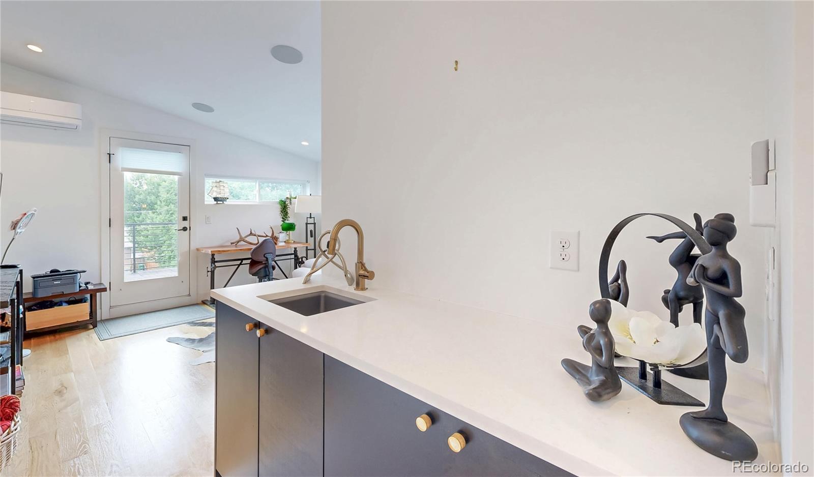 MLS Image #26 for 2147 s sherman street,denver, Colorado