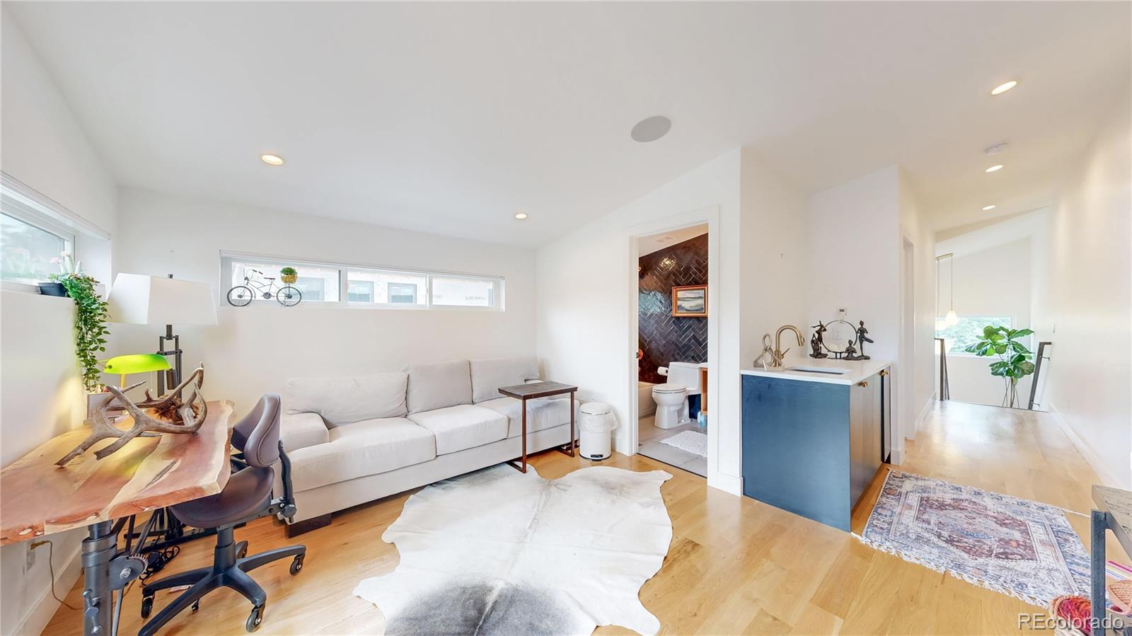 MLS Image #28 for 2147 s sherman street,denver, Colorado
