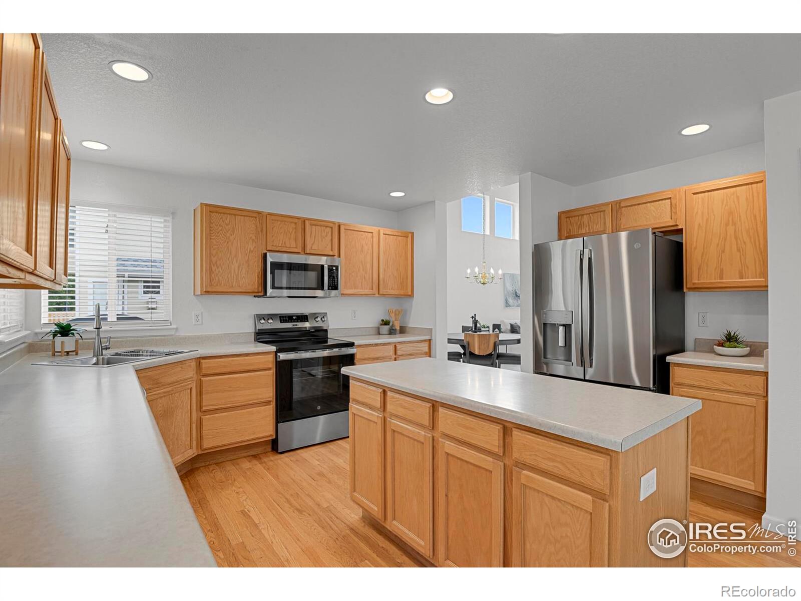 MLS Image #7 for 722  ridge creek court,longmont, Colorado
