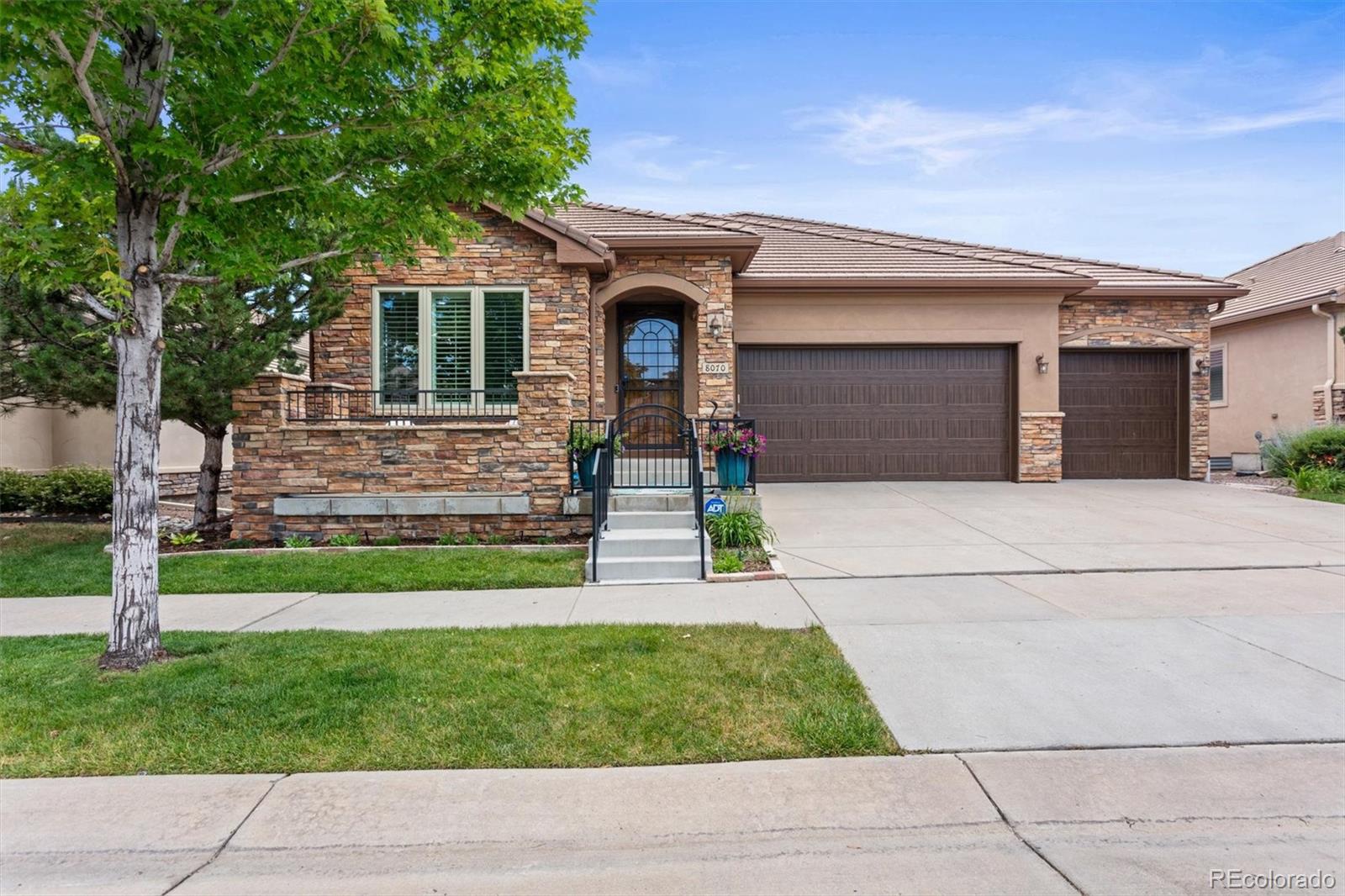 MLS Image #1 for 8070 w progress circle,littleton, Colorado