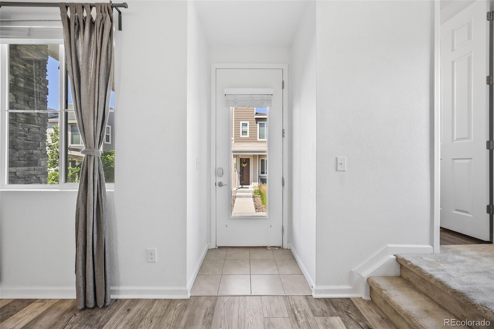 MLS Image #16 for 23633 e 5th drive,aurora, Colorado