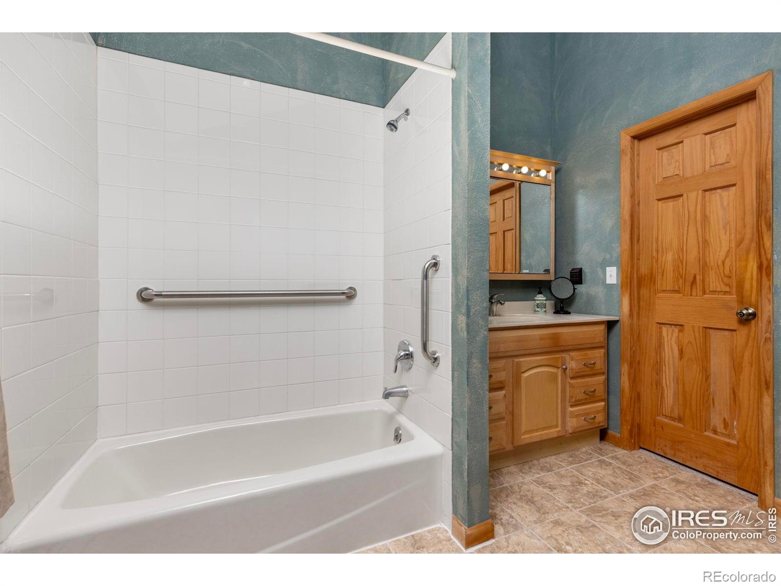 MLS Image #15 for 48  warren road,black hawk, Colorado