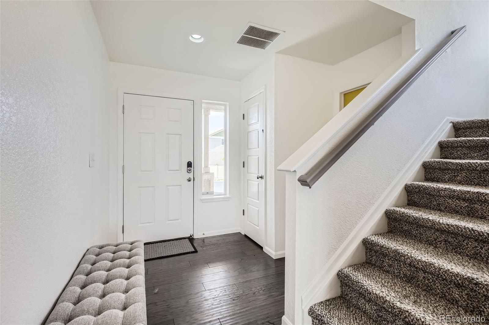 MLS Image #3 for 5010  eaglewood lane,johnstown, Colorado