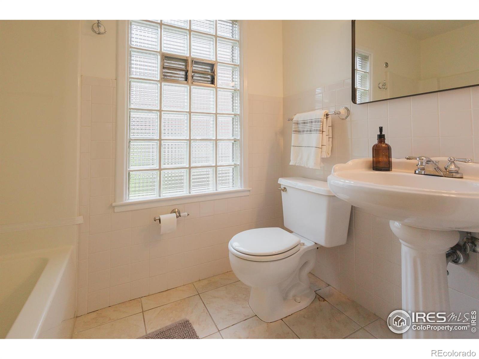 MLS Image #21 for 1539  peterson street,fort collins, Colorado