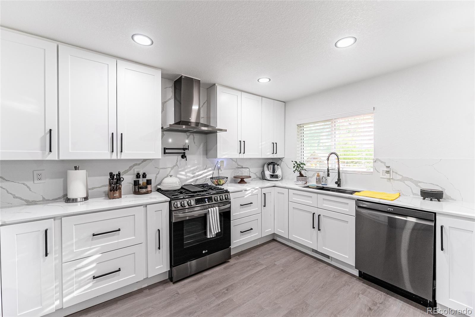 MLS Image #4 for 7302 e bates drive,denver, Colorado