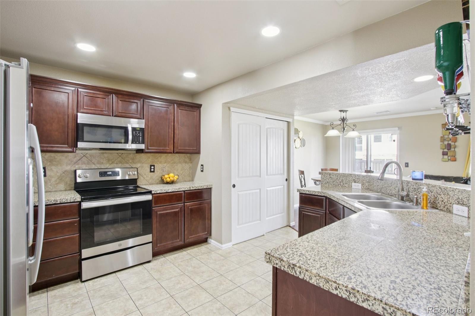 MLS Image #14 for 5888  biscay street,denver, Colorado