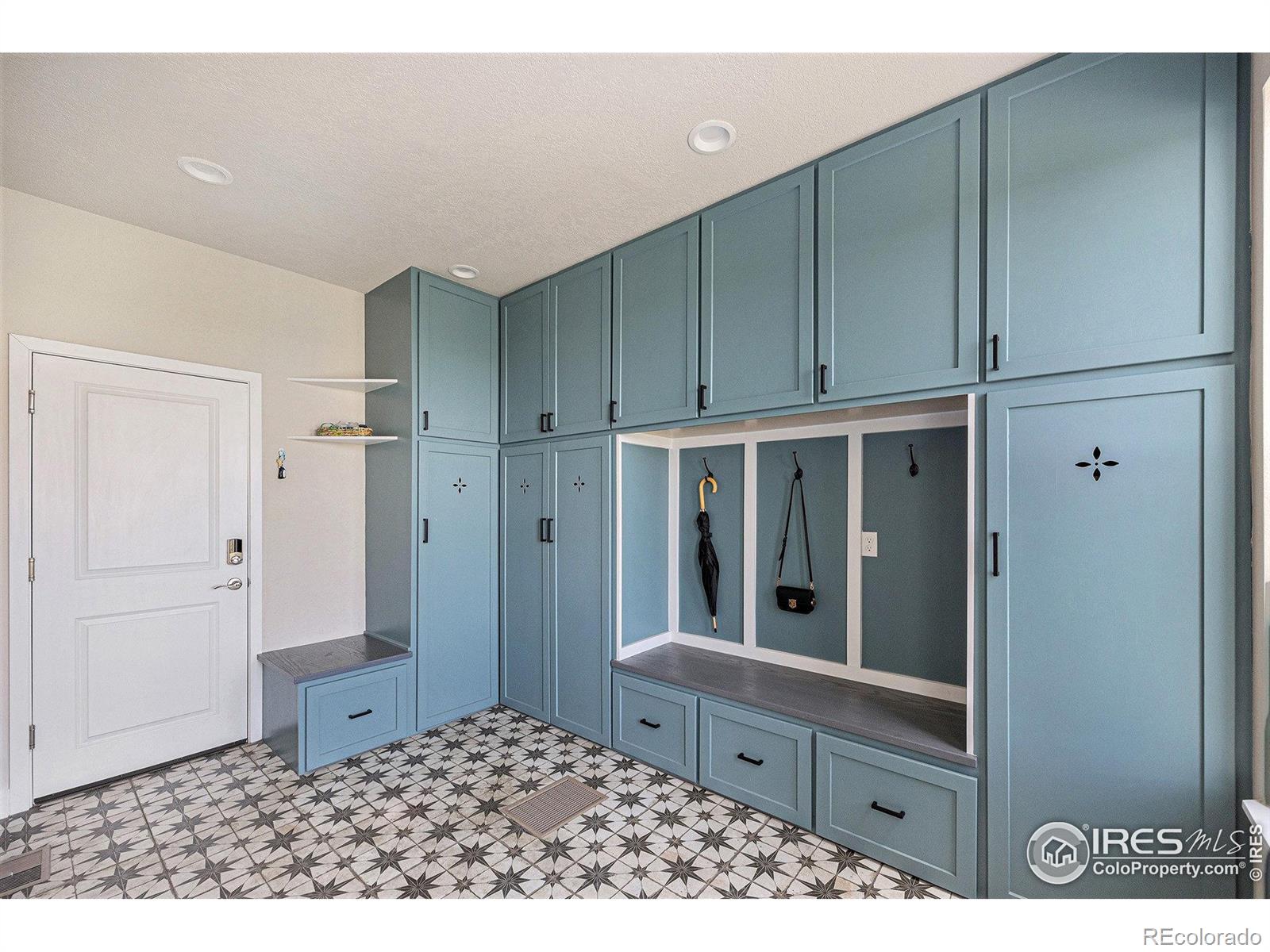MLS Image #12 for 19239 w 88th drive,arvada, Colorado