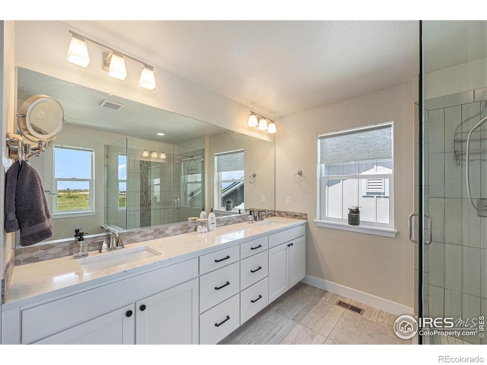 MLS Image #15 for 19239 w 88th drive,arvada, Colorado
