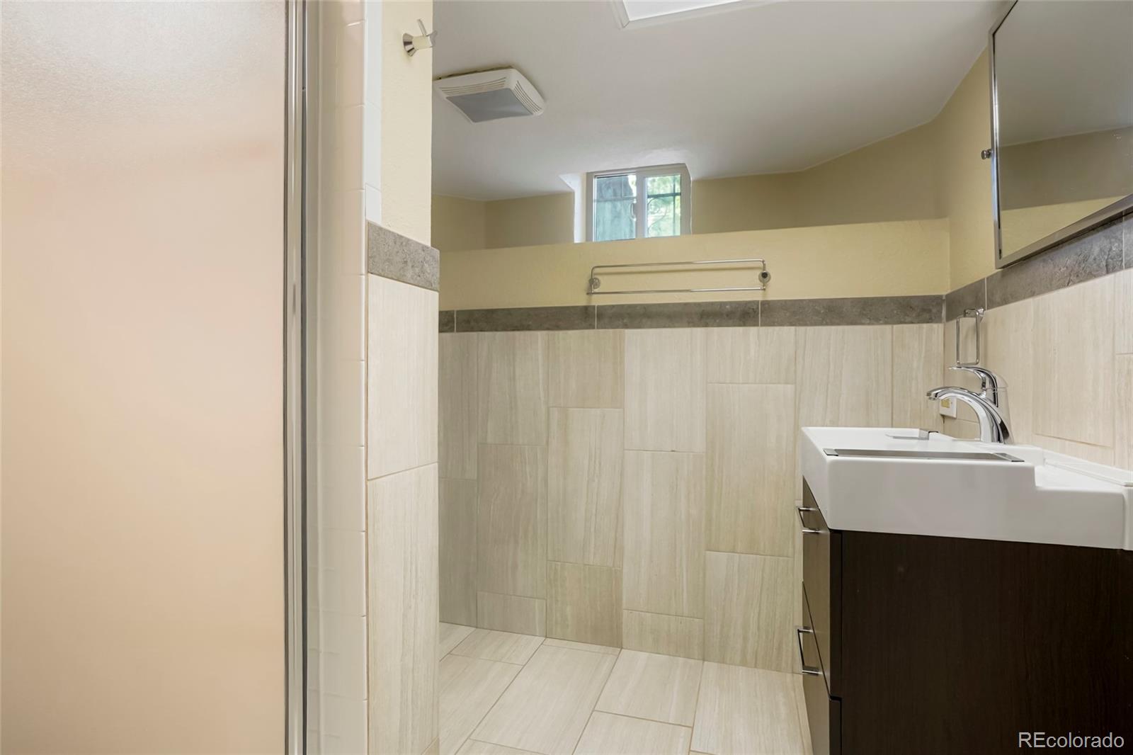 MLS Image #23 for 2227  locust street,denver, Colorado