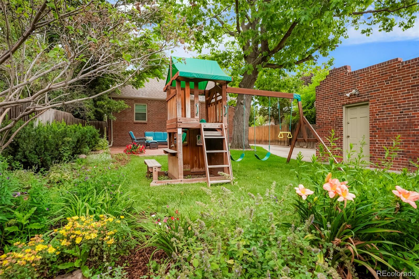 MLS Image #28 for 2227  locust street,denver, Colorado