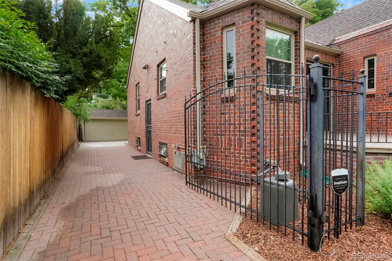 MLS Image #29 for 2227  locust street,denver, Colorado