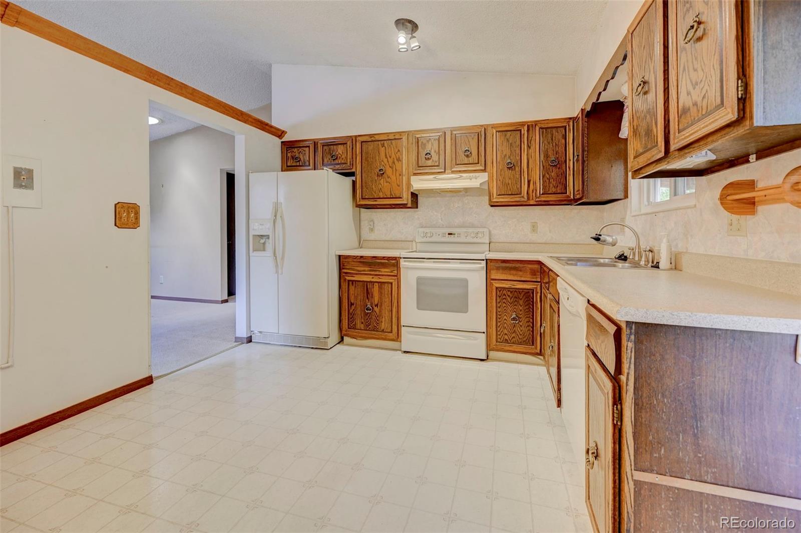 MLS Image #10 for 4738  dover drive,colorado springs, Colorado