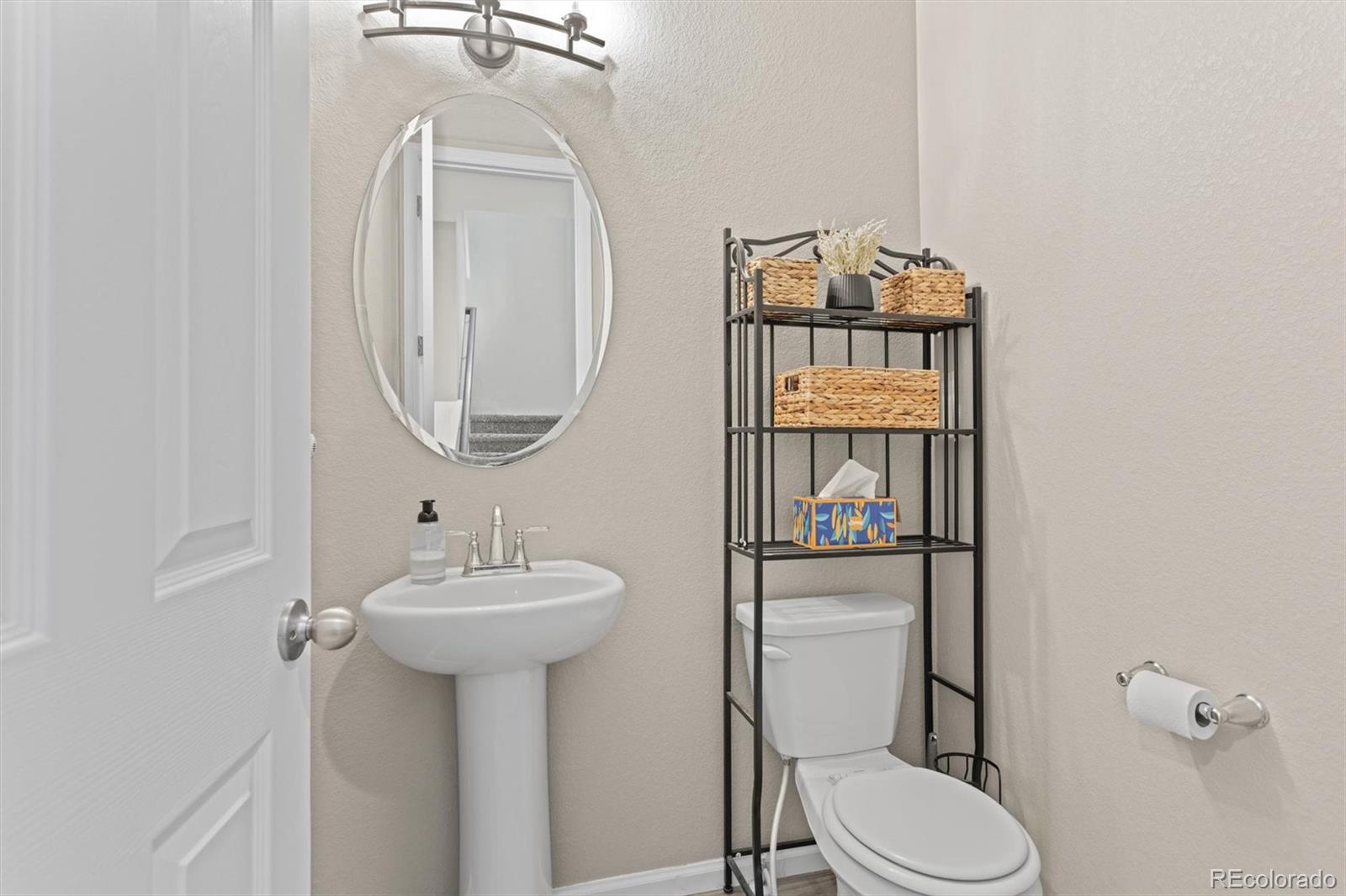MLS Image #20 for 23534 e 5th place,aurora, Colorado