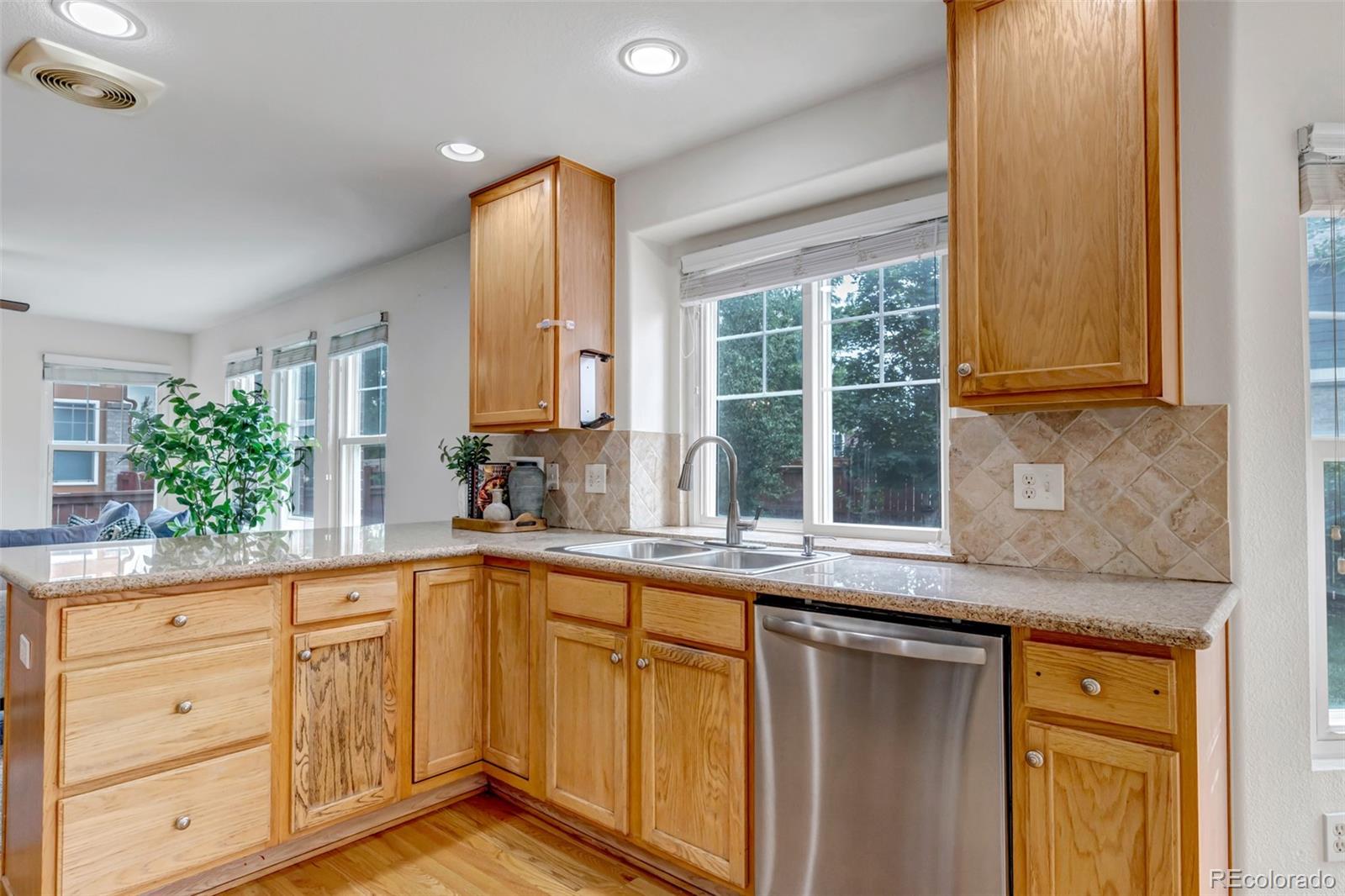 MLS Image #12 for 2430 s jebel way,aurora, Colorado