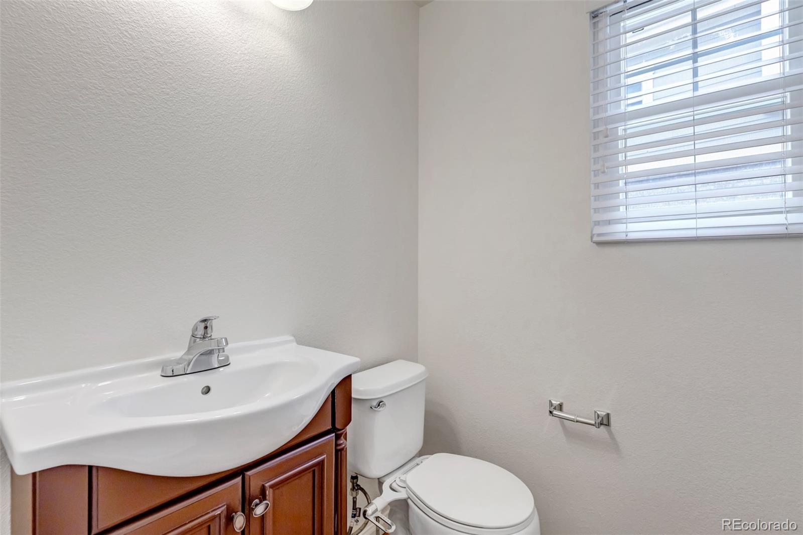 MLS Image #15 for 2430 s jebel way,aurora, Colorado