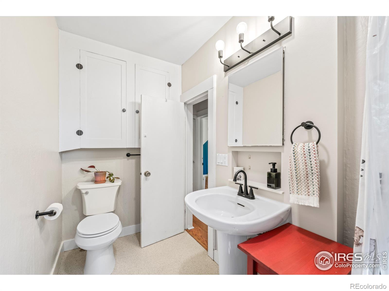 MLS Image #24 for 940  gay street,longmont, Colorado