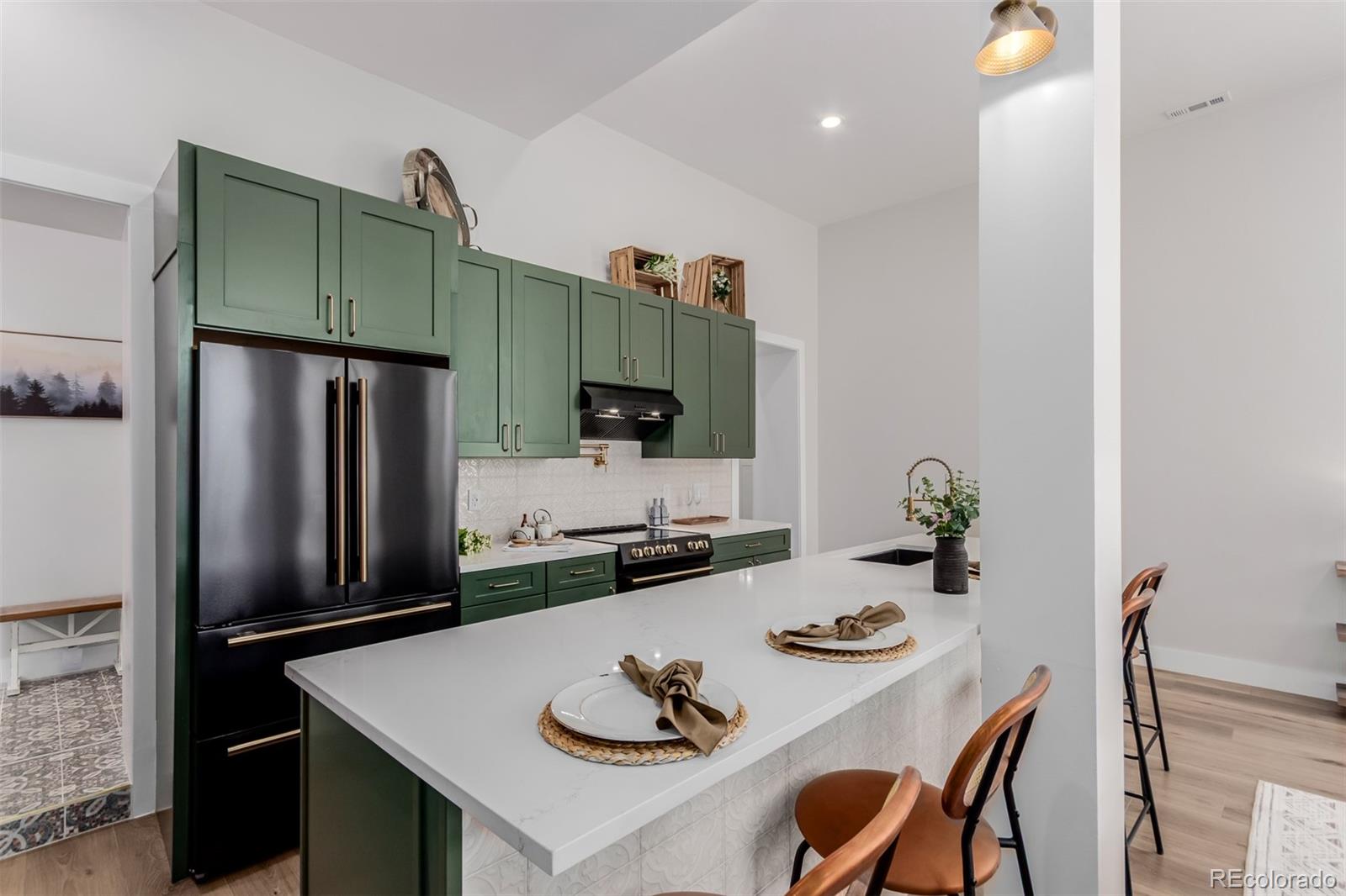 MLS Image #10 for 95 w byers place,denver, Colorado