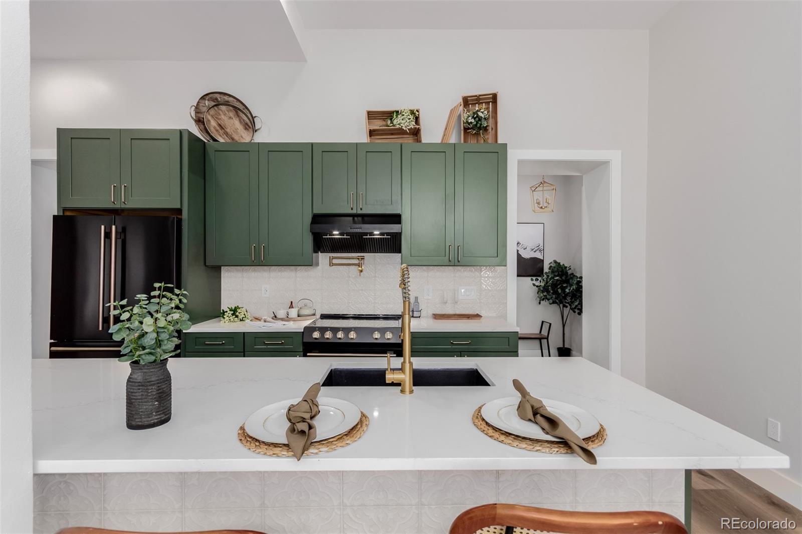 MLS Image #12 for 95 w byers place,denver, Colorado