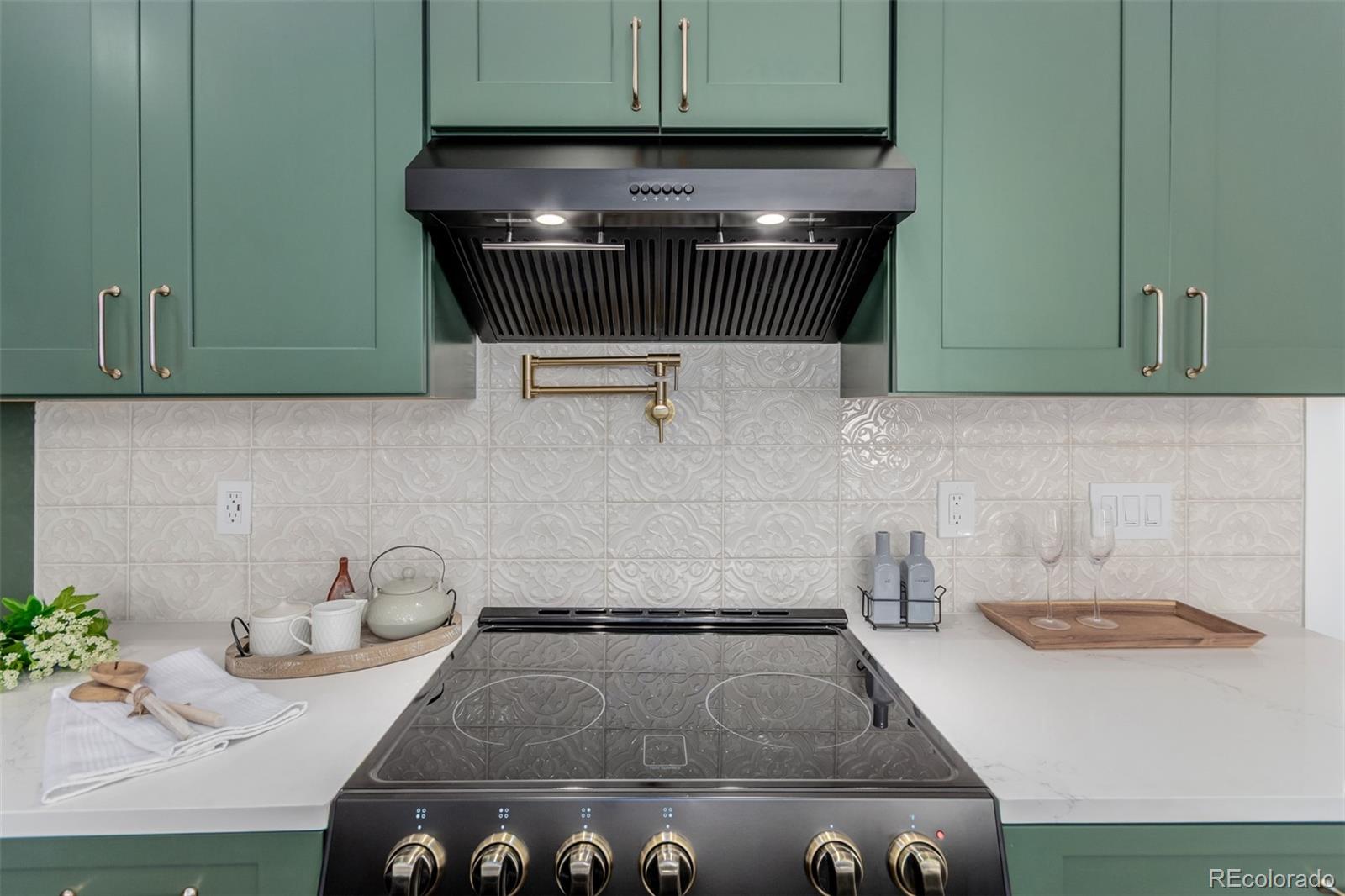 MLS Image #14 for 95 w byers place,denver, Colorado