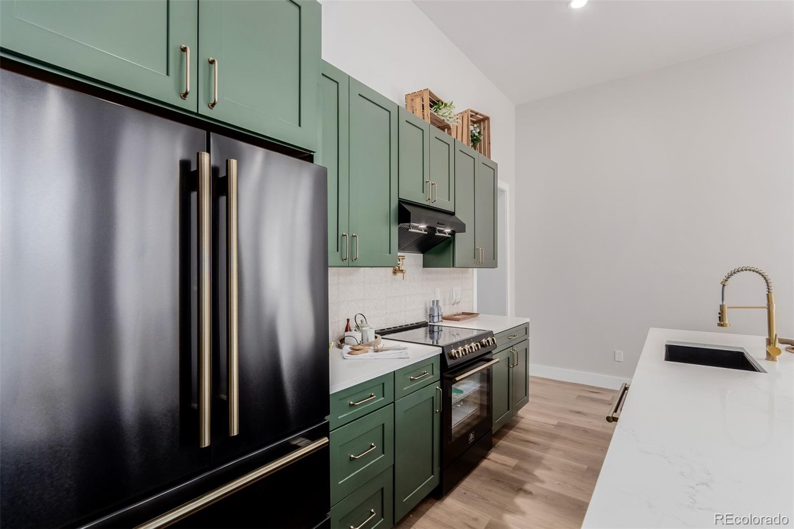 MLS Image #17 for 95 w byers place,denver, Colorado