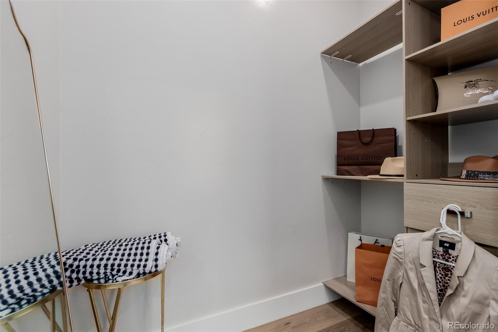 MLS Image #31 for 95 w byers place,denver, Colorado