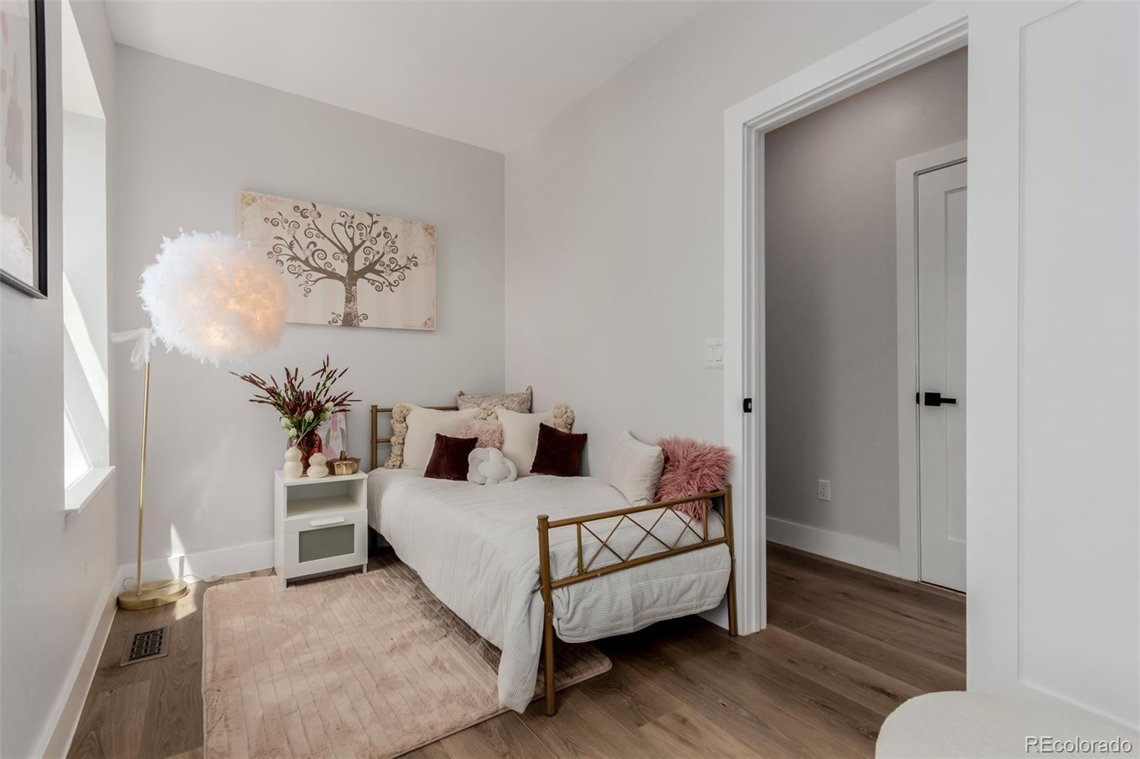 MLS Image #34 for 95 w byers place,denver, Colorado