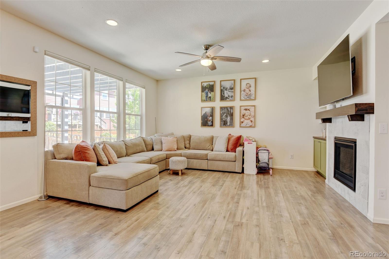 MLS Image #3 for 4863  wildflower place,dacono, Colorado