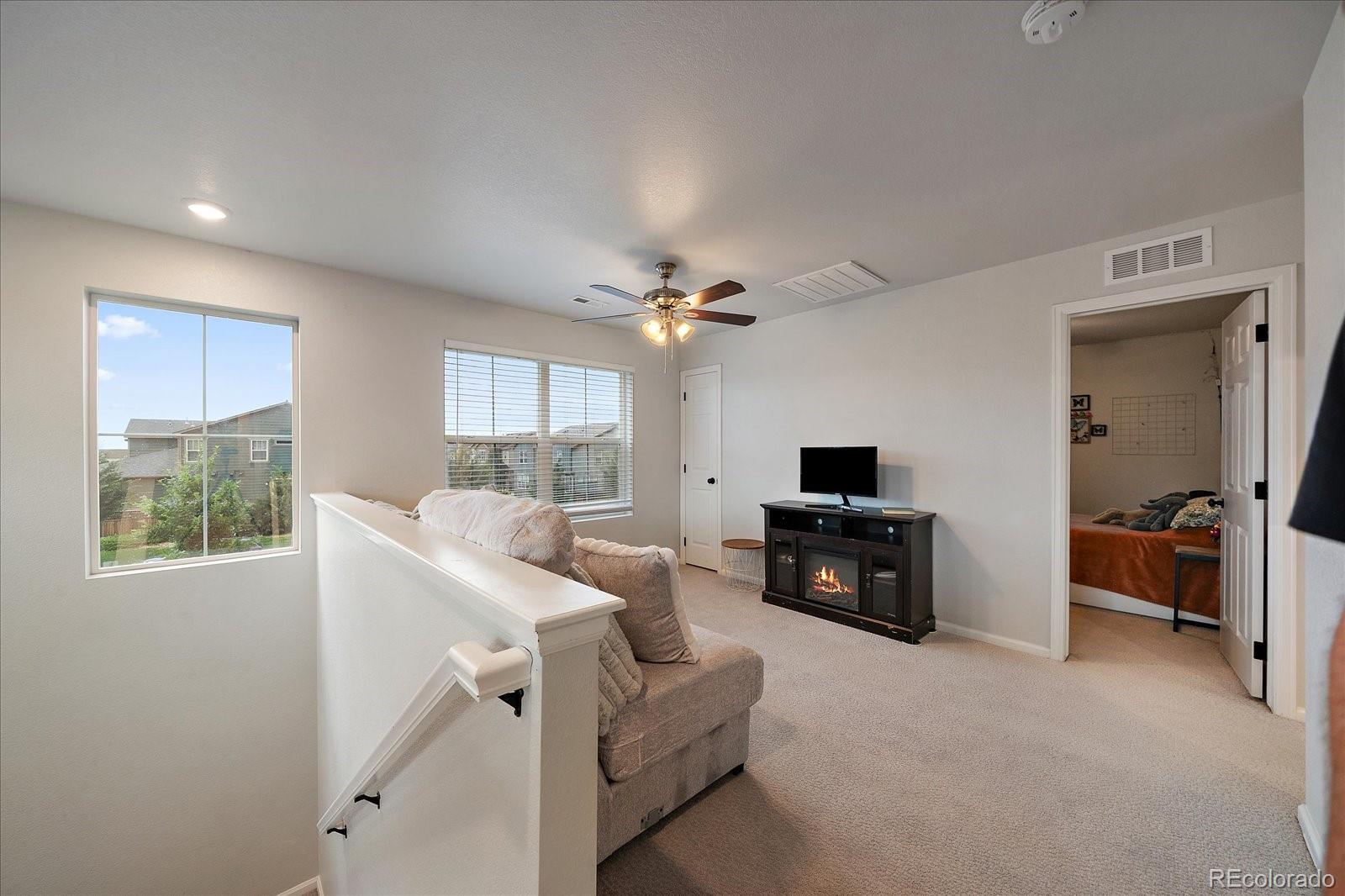 MLS Image #13 for 8208 s trails edge way,centennial, Colorado