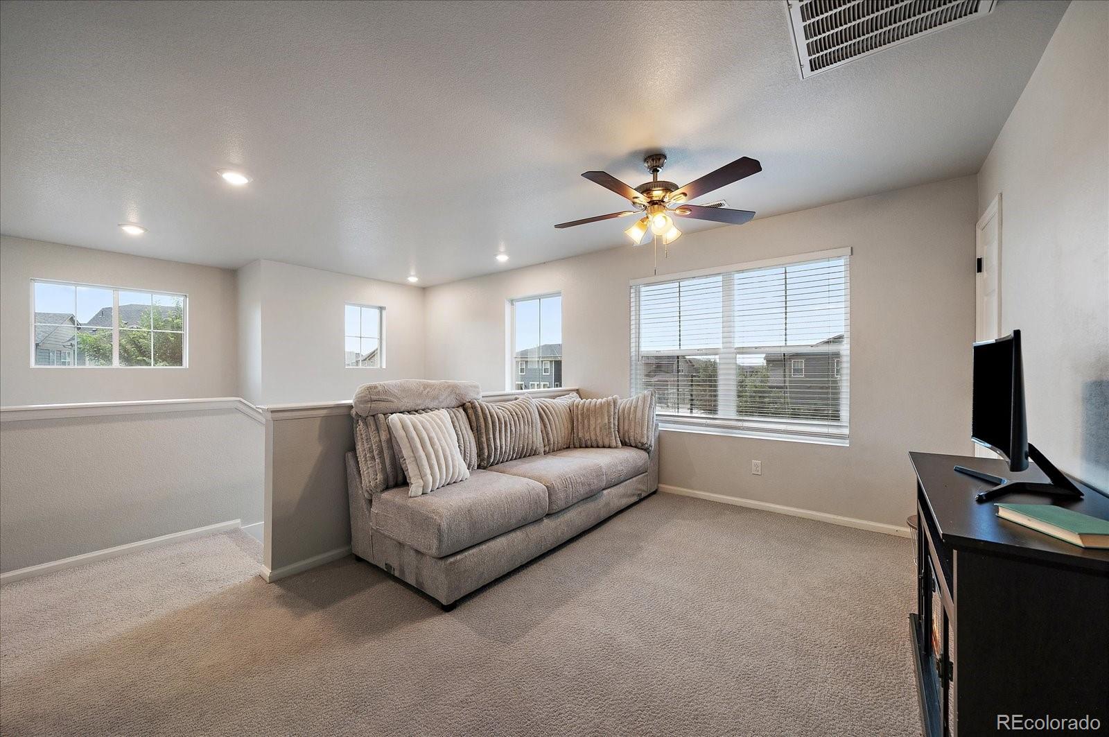 MLS Image #14 for 8208 s trails edge way,centennial, Colorado
