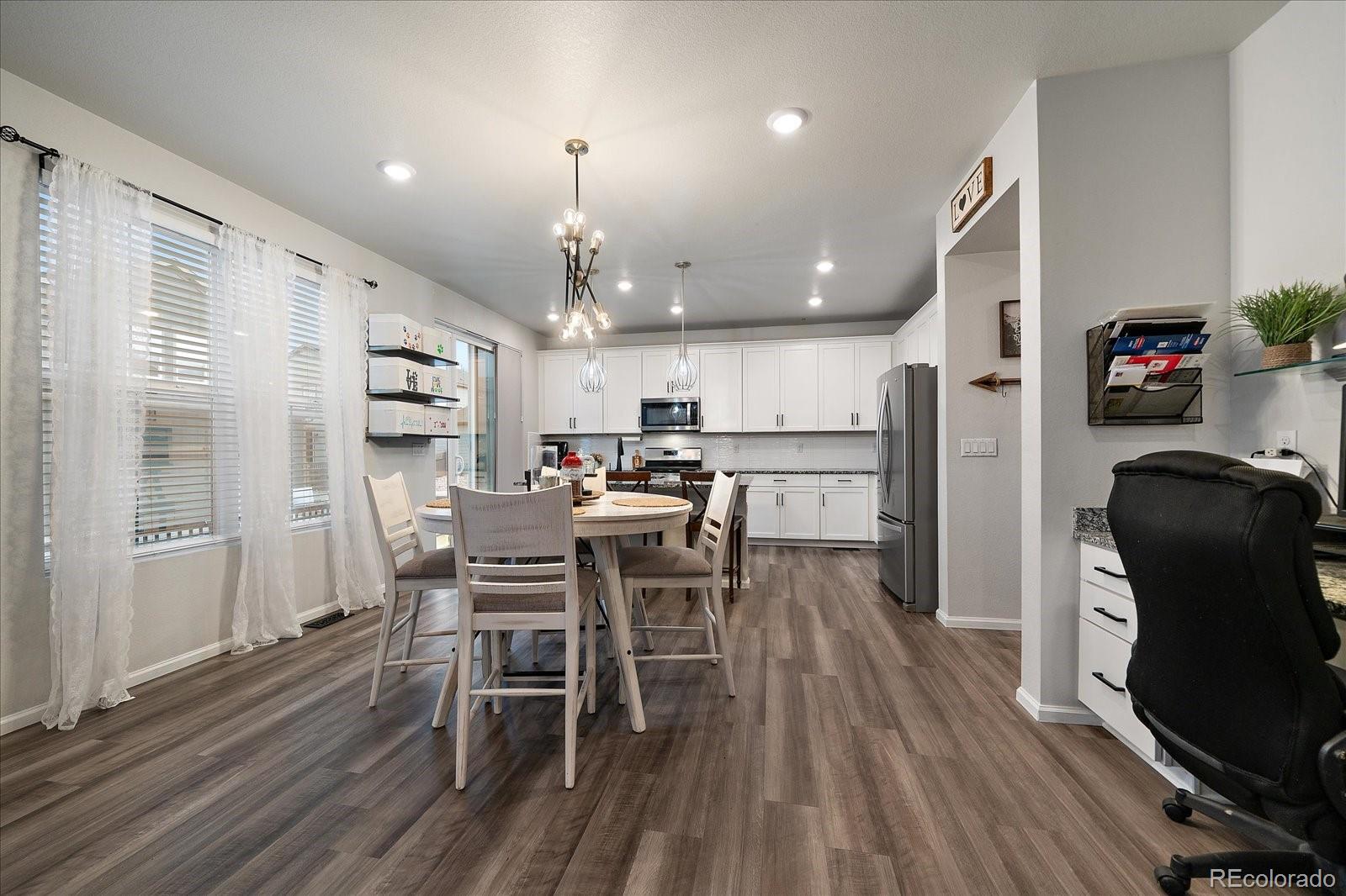 MLS Image #9 for 8208 s trails edge way,centennial, Colorado