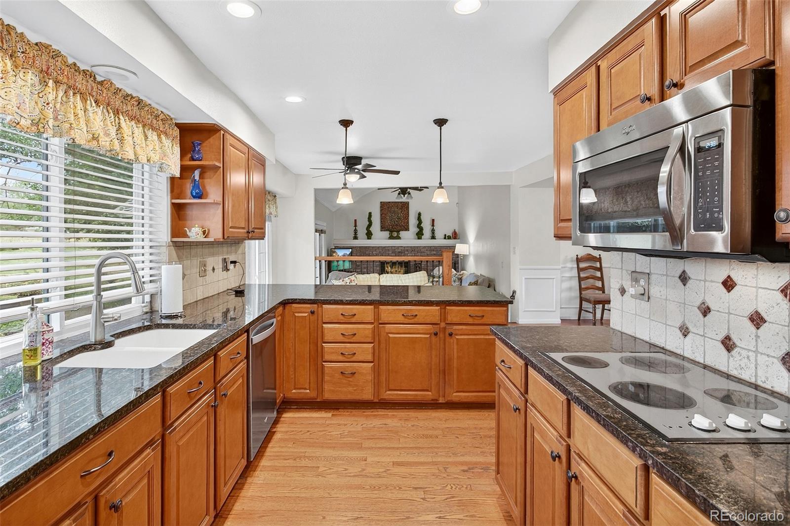 MLS Image #13 for 10328 w crestone mountain,littleton, Colorado