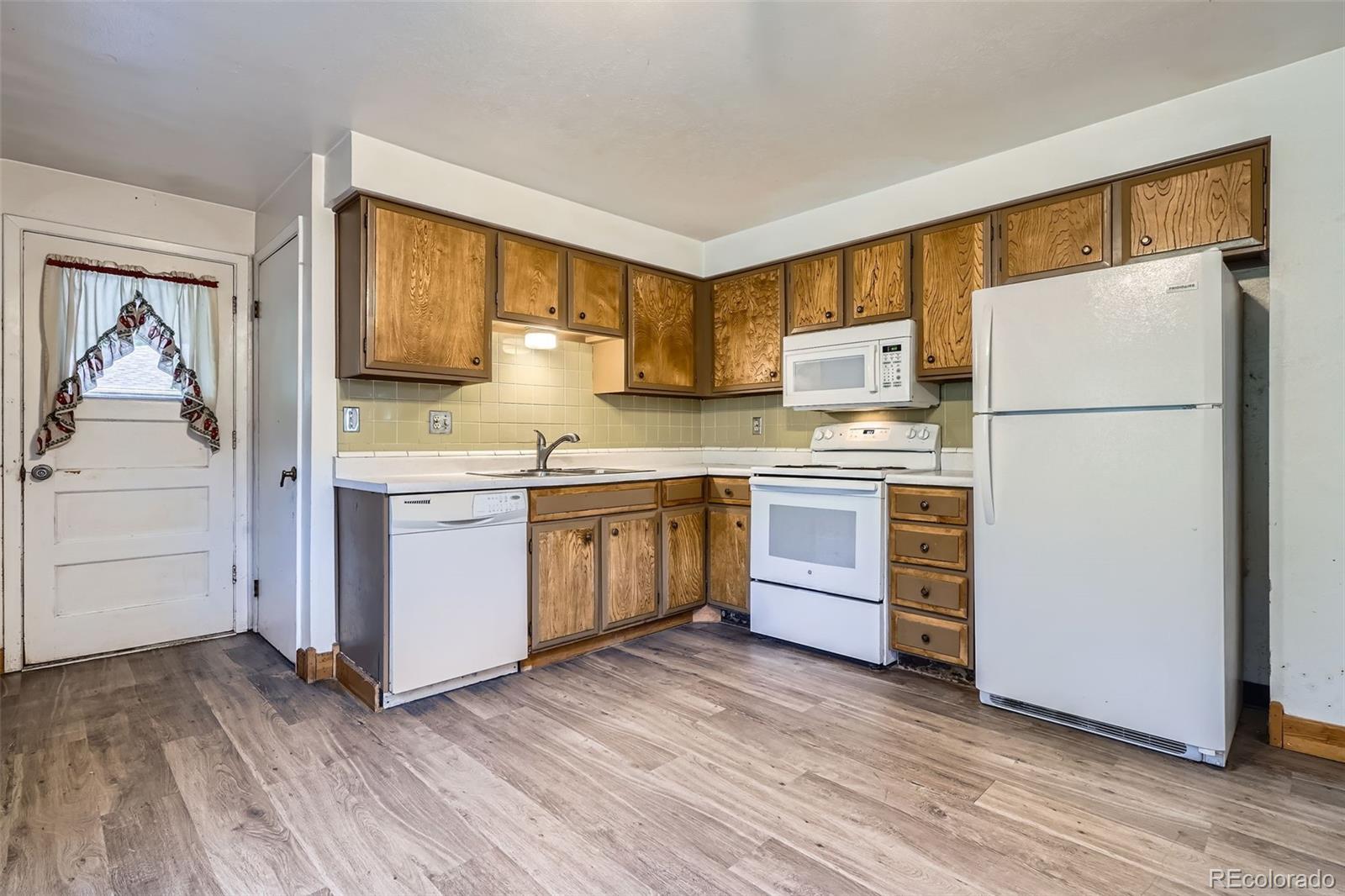 MLS Image #8 for 12576 w 7th avenue,lakewood, Colorado