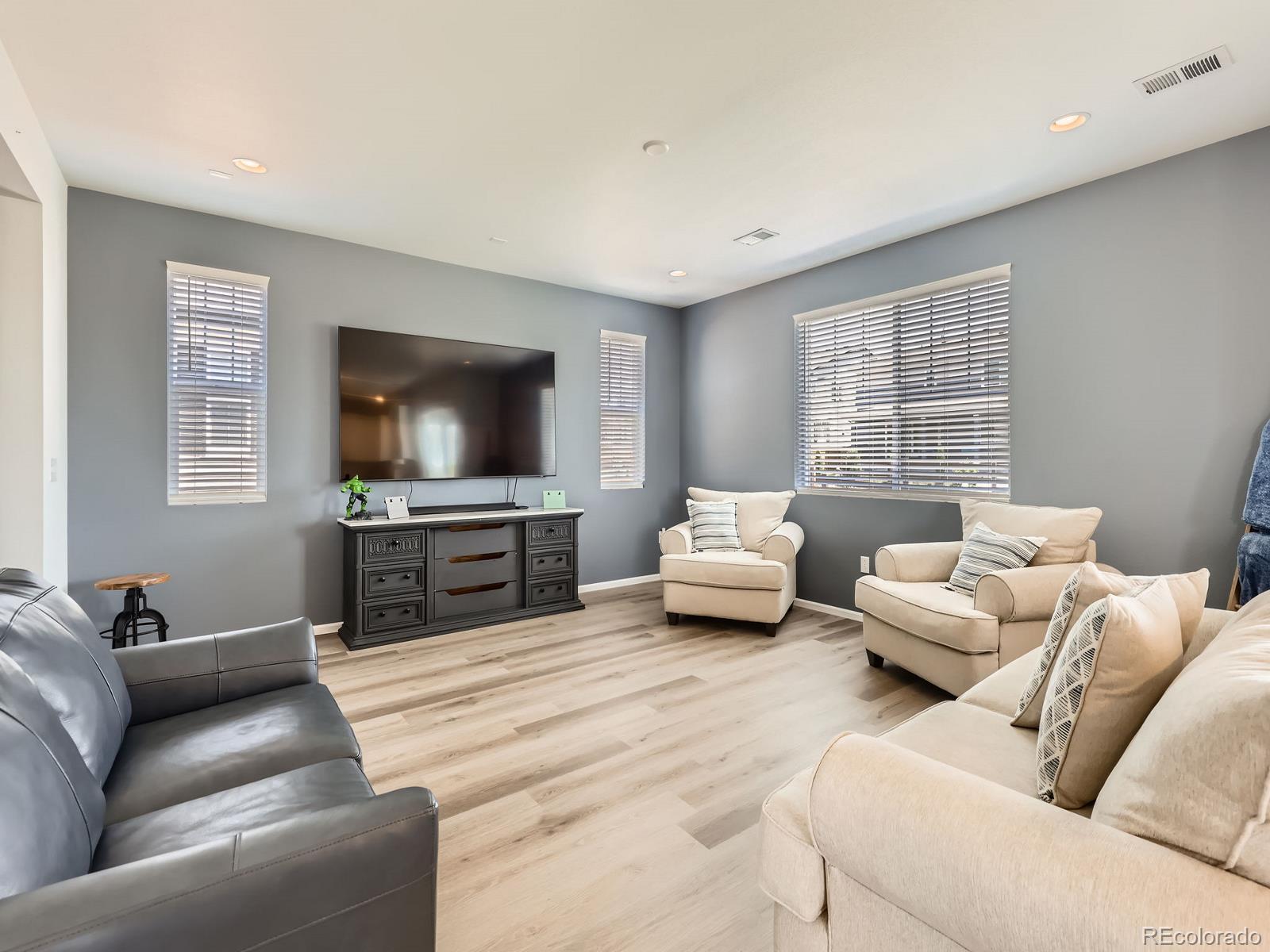MLS Image #9 for 9054  truckee court,commerce city, Colorado