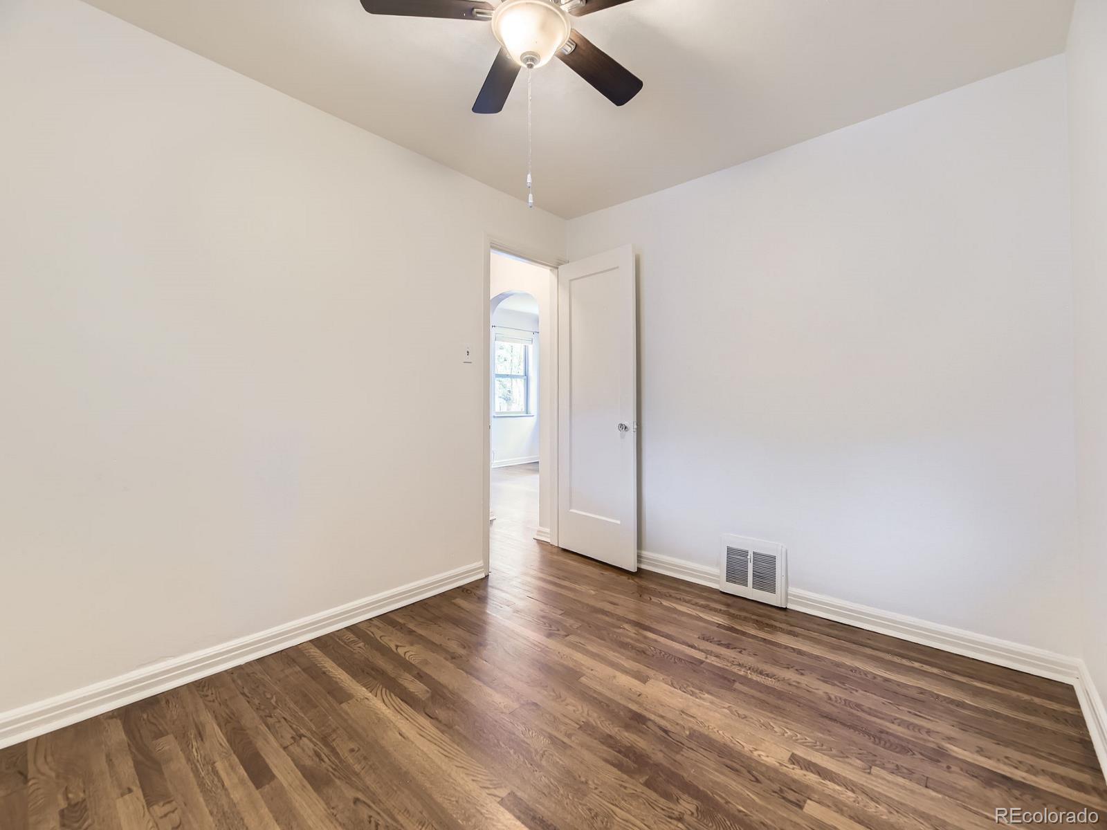 MLS Image #11 for 2102 s pearl street,denver, Colorado