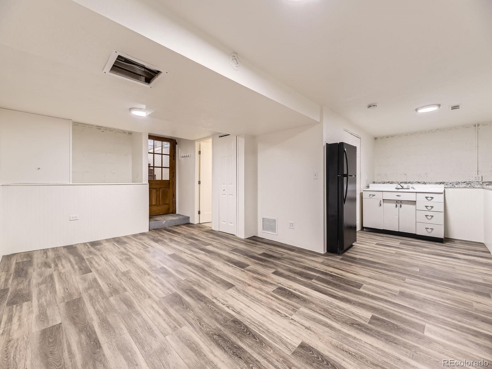 MLS Image #20 for 2102 s pearl street,denver, Colorado