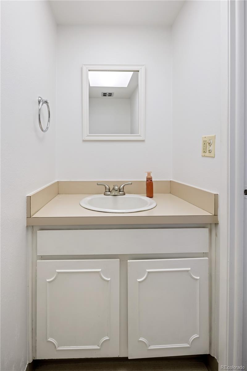 MLS Image #9 for 12522 w virginia avenue,lakewood, Colorado