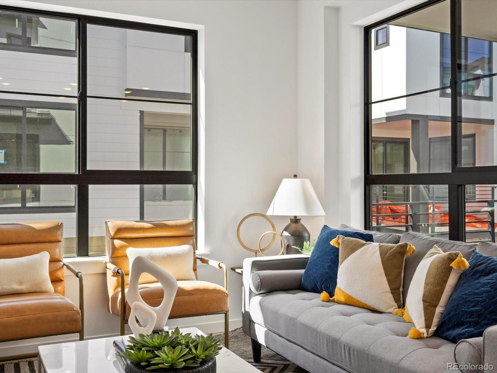 MLS Image #10 for 2050 s holly street,denver, Colorado