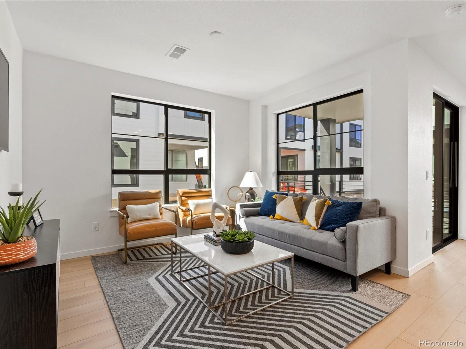 MLS Image #8 for 2050 s holly street,denver, Colorado