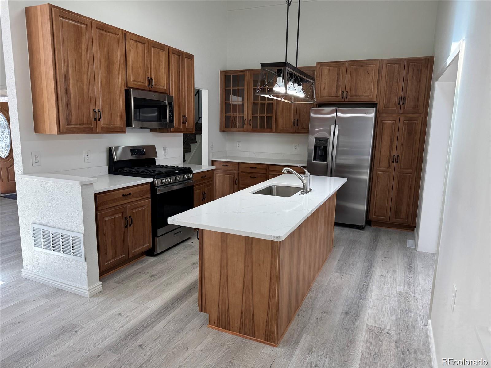 MLS Image #5 for 8721 e cornell drive,denver, Colorado